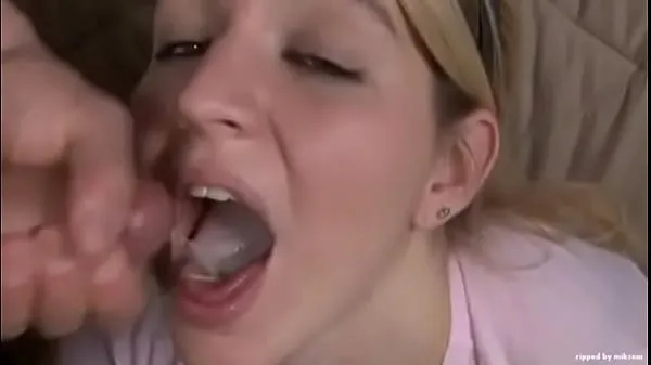 Novi Enjoying the taste of sperm najboljši videoposnetki
