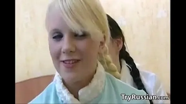 Hot Interracial Russian FFM Threesome Video teratas baharu