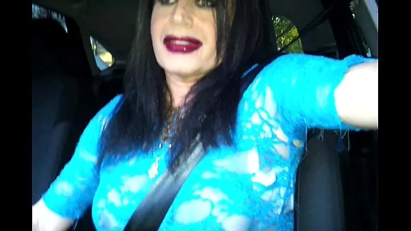 Nieuwe view of my pussy in the car topvideo's