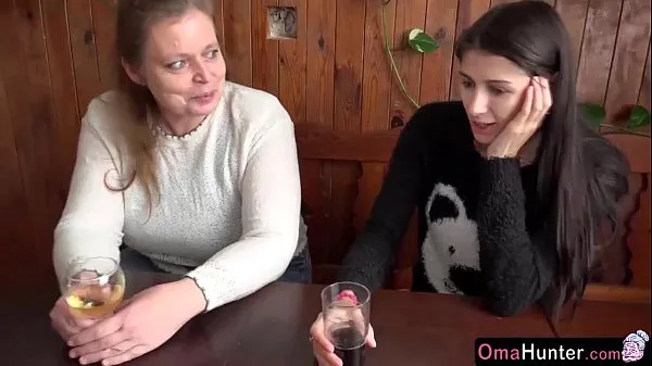 Új OmaHunter Mature with big pussy and with teen girl legnépszerűbb videók