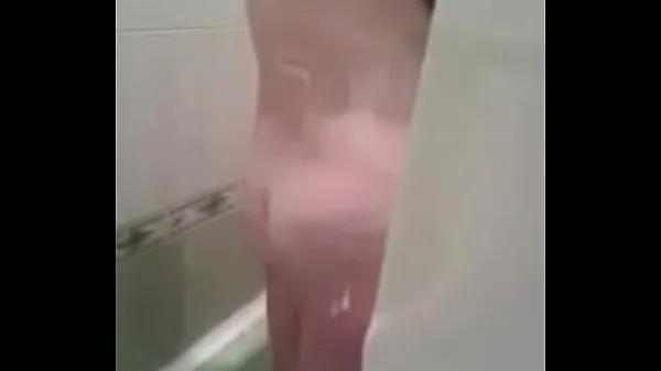 Video baru voyeur my step mom 36 in shower teratas