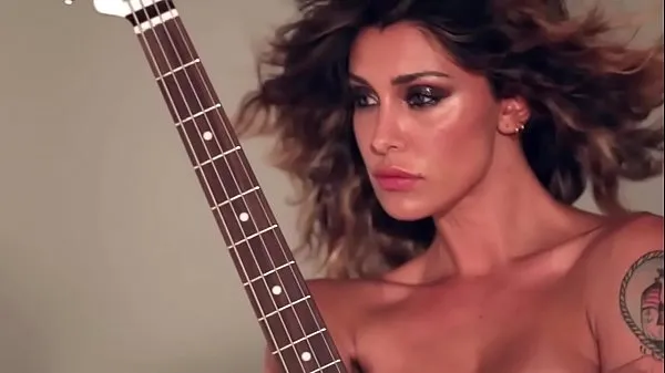 Nieuwe Hot Shooting Italian girl Belen - full video here topvideo's