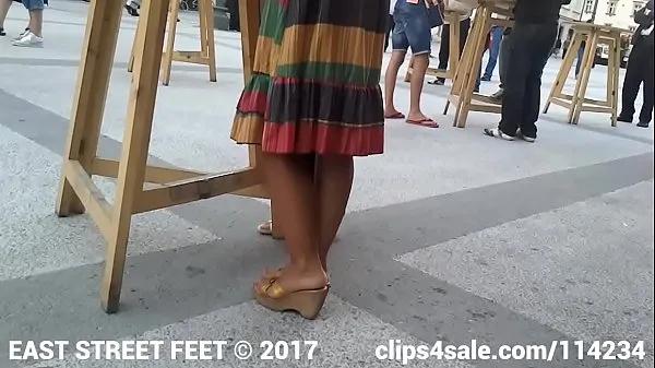 New Candid Feet - Hottie in Mules top Videos
