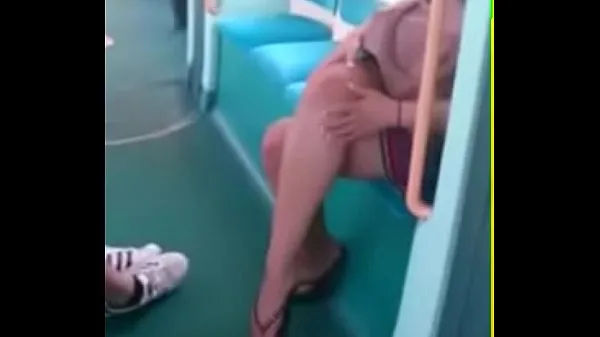 Candid Feet in Flip Flops Legs Face on Train Free Porn b8 Video teratas baharu