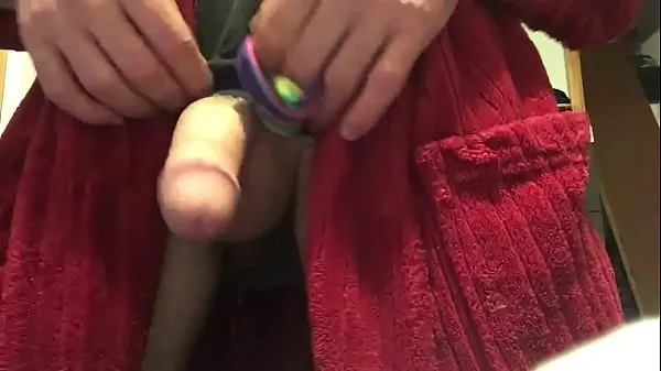 Nieuwe quick clip, rubbing my cock. Getting hard! Cocksock, cum topvideo's