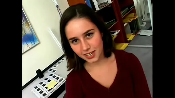 Nye 18 year old Kacey Kox Initiation toppvideoer