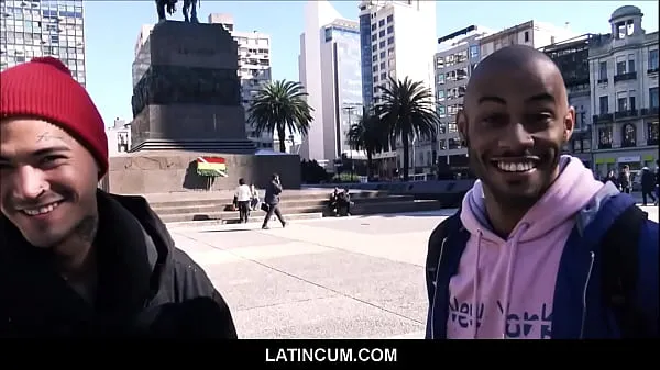 Nieuwe Latino Boy With Tattoos From Buenos Aires Fucks Black Guy From Uruguay topvideo's