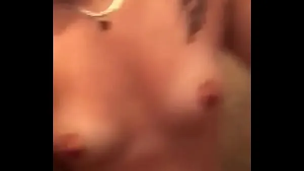 Nye Venezuelan mamacita calata in the shower after fucking with her boyfriend toppvideoer
