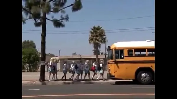 Nová Blonde Groped to Orgasm on Bus nejlepší videa