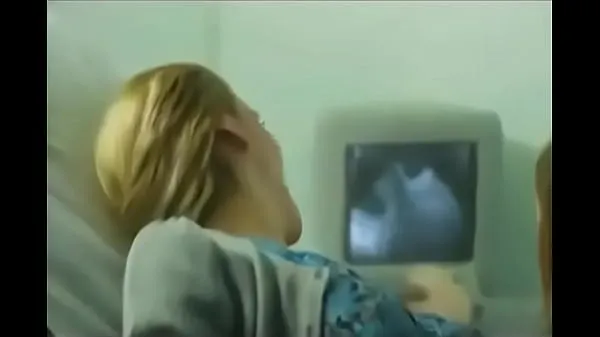 Νέα Doctor taking advantage of the patient κορυφαία βίντεο