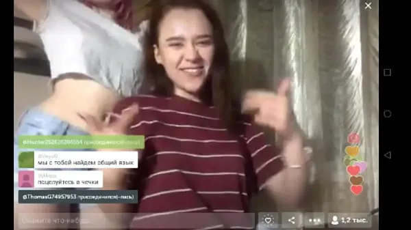 Nieuwe TWO RUSSIAN YOUNG SLUTS IN PERISCOPE topvideo's