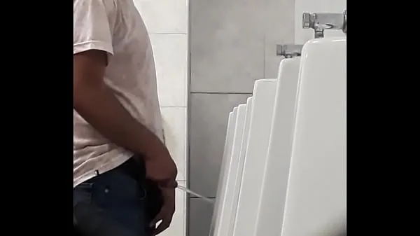 gay bathroom Video teratas baharu