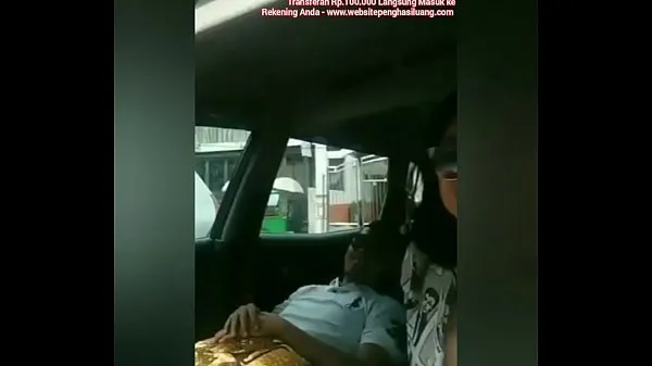 Nye Indonesian Sex | Indonesia Blowjob in Car | Latest Indonesian Sex Videos toppvideoer