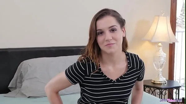 नए Interviewed pornstar shows her trimmed pussy शीर्ष वीडियो