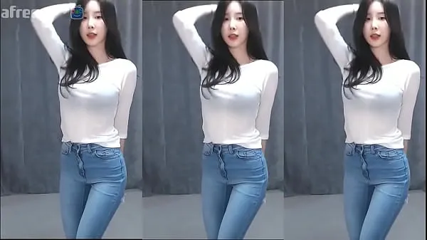 Korean girls dance innocently sexy danceأهم مقاطع الفيديو الجديدة