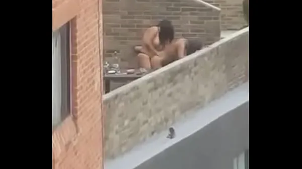 新Fucking on the terrace热门视频