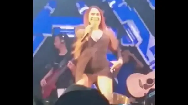 Nye singer showing her pussy topvideoer