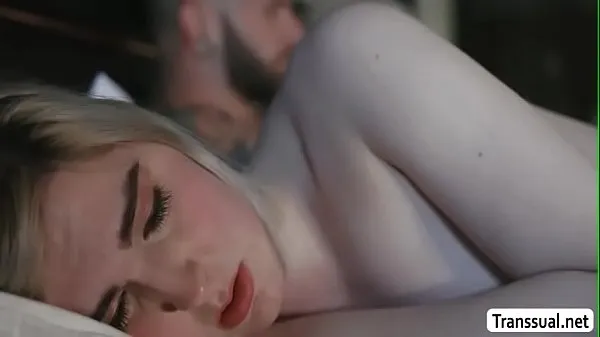 Video baru TS Ella Hollywood passionate anal sex teratas