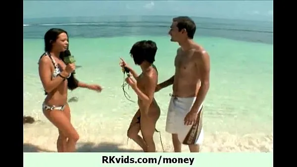 Νέα Hot teen girl let us fuck her for cash 21 κορυφαία βίντεο