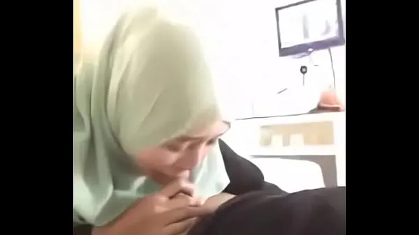 نئے Hijab scandal aunty part 1 سرفہرست ویڈیوز