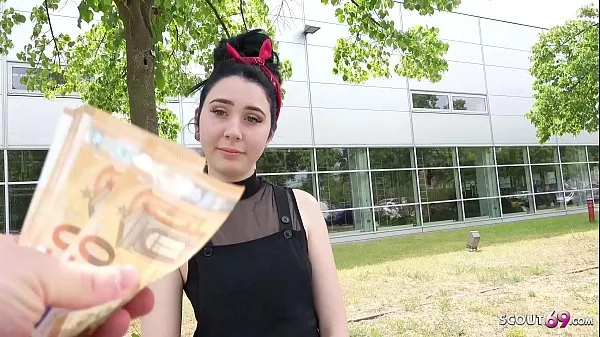 Nowe GERMAN SCOUT - 18yo Candid Girl Joena Talk to Fuck in Berlin Hotel at Fake Model Job For Cash najpopularniejsze filmy