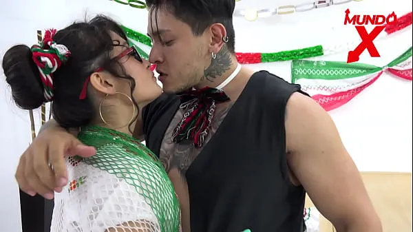 نئے MEXICAN PORN NIGHT سرفہرست ویڈیوز