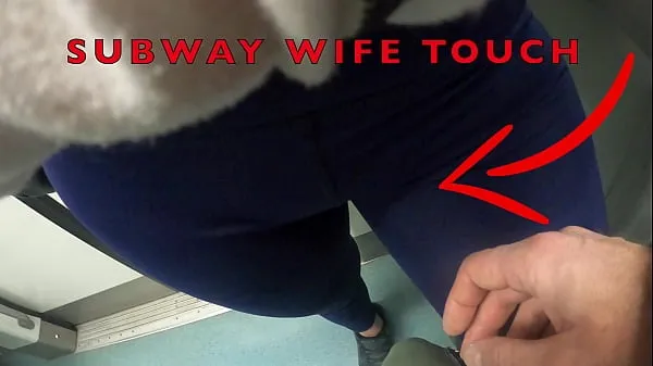 Novi My Wife Let Older Unknown Man to Touch her Pussy Lips Over her Spandex Leggings in Subway najboljši videoposnetki
