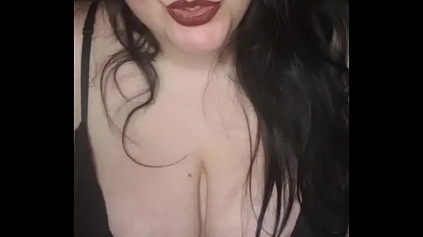 Nieuwe Leono a busty slave who wants to serve your orders, do you want to play with me topvideo's