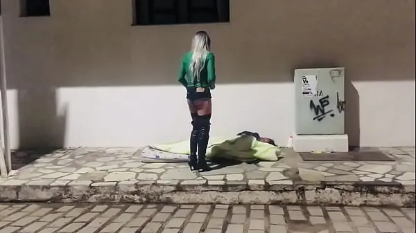 새로운 Homeless fucking ass 인기 동영상