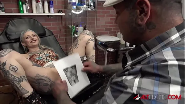 Video mới River Dawn Ink sucks cock after her new pussy tattoo hàng đầu