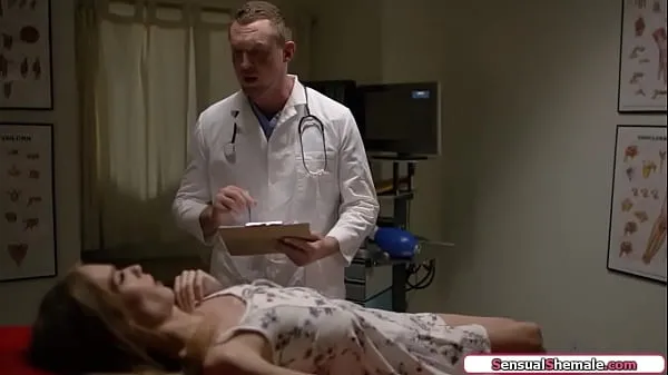 Novi Doctor barebacks tranny Crystal Thayer najboljši videoposnetki