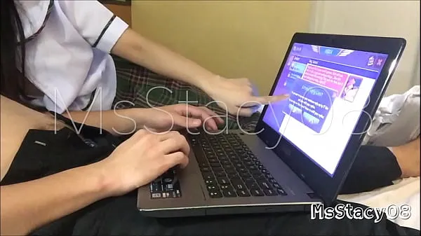 Nye 18yo Students Playing Online Game Leads to Creampie topvideoer