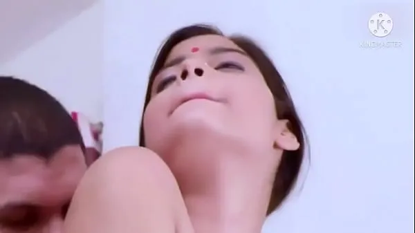 新Indian girl Aarti Sharma seduced into threesome web series热门视频