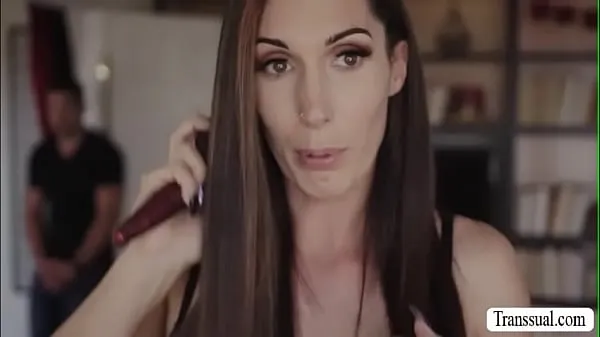 Yeni Stepson bangs the ass of her trans stepmomen iyi videolar