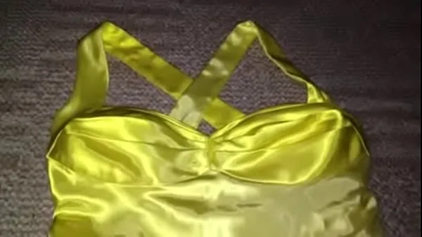 Νέα Yellow & White Ombre Satin Homecoming Dress κορυφαία βίντεο