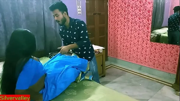 Video mới Desi mới kết hôn tamil cô gái tuổi teen có quan hệ tình dục với chàng trai không rõ tại khách sạn !! Tình một đêm! Webserise nóng tiếng Hindi hàng đầu