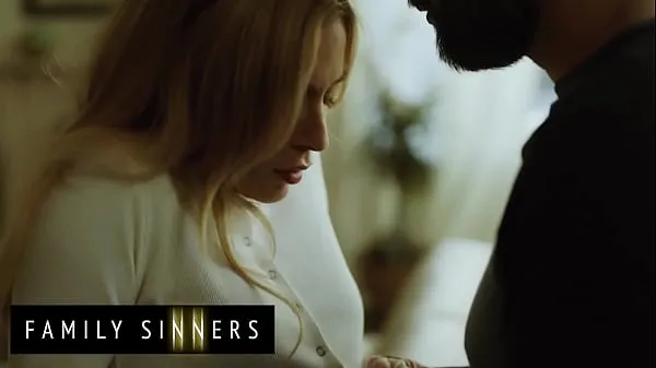 Novi Rough Sex Between Stepsiblings Blonde Babe (Aiden Ashley, Tommy Pistol) - Family Sinners najboljši videoposnetki