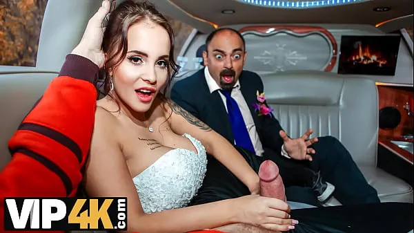 New VIP4K. Random passerby scores luxurious bride in the wedding limo top Videos