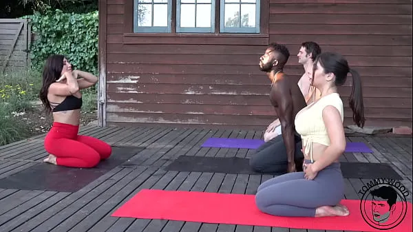 Yeni BBC Yoga Foursome Real Couple Swapen iyi videolar