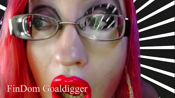 Nye Eyeglasses and red lips mesmerize toppvideoer