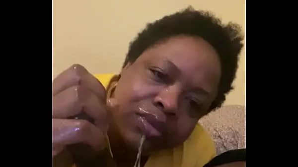 Nye Mature ebony bbw gets throat fucked by Gansgta BBC toppvideoer