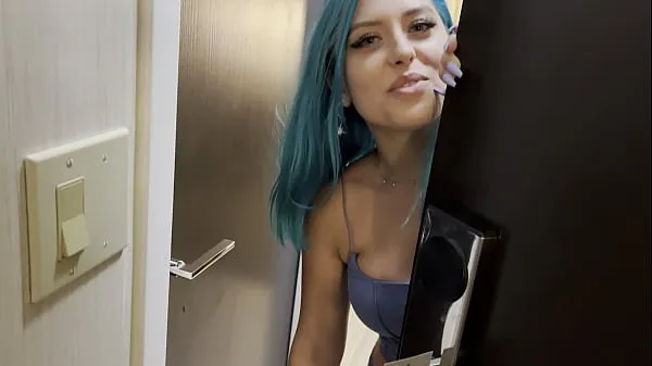Nya Casting Curvy: Blue Hair Thick Porn Star BEGS to Fuck Delivery Guy toppvideor