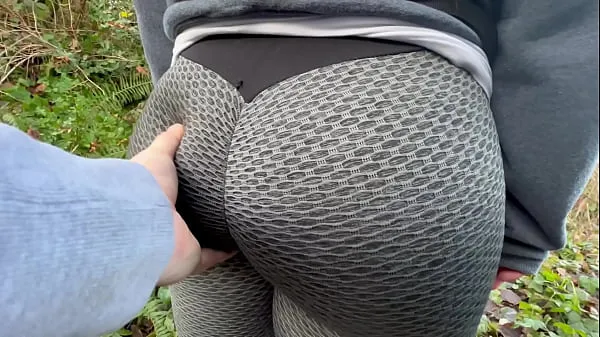 Nieuwe Public Park Bubble Butt Girl Groping topvideo's