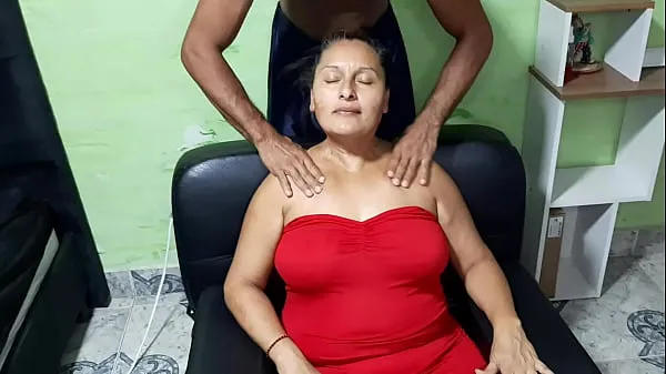 Nya I give my motherinlaw a hot massage and she gets horny toppvideor