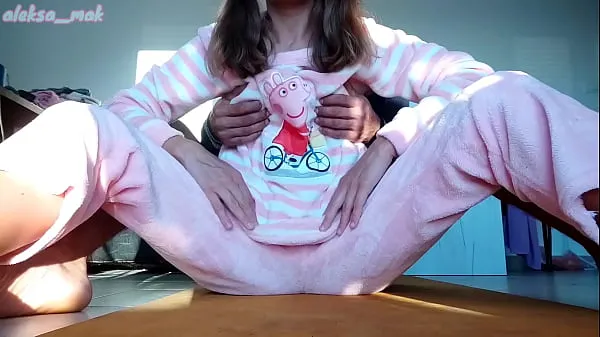 Új stepbrother hard jerking cunt and small tits stepsister in pajama legnépszerűbb videók