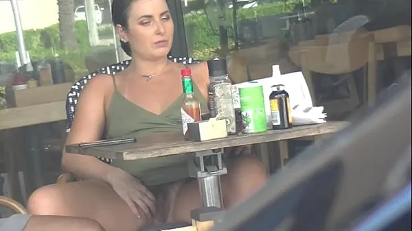 Nowe Cheating Wife Part 3 - Hubby films me outside a cafe Upskirt Flashing and having an Interracial affair with a Black Man najpopularniejsze filmy