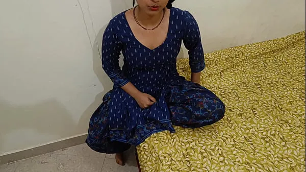 Hot Indian Desi village housewife cheat her husband and painfull fucking hard on dogy style in clear Hindi audio Video teratas baharu