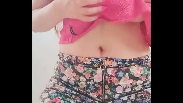 Nya Model poses big natural boobs with moans - DepravedMinx toppvideor