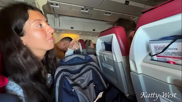 Nieuwe Risky extreme public blowjob on Plane topvideo's
