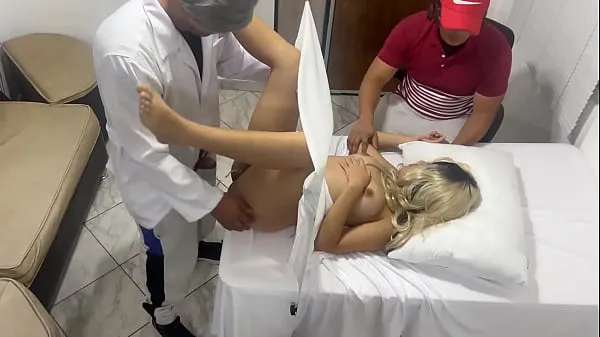 Nieuwe My Wife is Checked by the Gynecologist Doctor but I think He is Fucking Her Next to Me and my Wife likes it NTR jav topvideo's